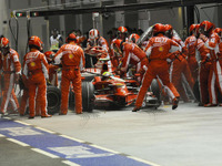 マッサ、痛恨のピットアクシデント…シンガポールGP 画像