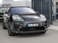 ポルシェ マカン 次期型はEV、2023年発売へ…プロトタイプの写真 画像