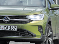 日本導入はナシ!? VWの新型コンパクトSUV『タイゴ』、市販モデルを激写 画像