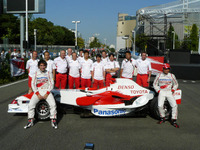 【トヨタF1お台場イベント】グロック＆可夢偉がトヨタサウンドも高らかに 画像