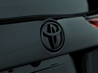 米トヨタが新型車ティザー…プリウス の特別仕様「ナイトシェード」か 画像