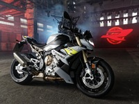 BMW S1000R フルモデルチェンジ、スーパースポーツ S1000RR のネイキッド仕様 画像