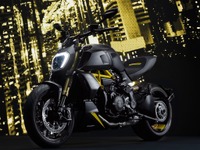 ドゥカティ ディアベル 1260 S に「ブラック＆スチール」…2022年型を欧州発表 画像