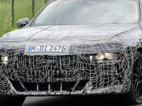 BMW 7シリーズ 次期型は「クセが強め」? フロントマスクが初露出 画像