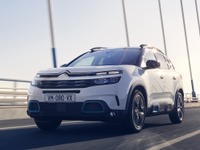 C5エアクロスSUV にシトロエン初のPHV、EV走行距離65km---価格は550万円 画像