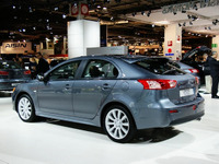 【パリモーターショー08】写真蔵…三菱 ランサースポーツバック 画像