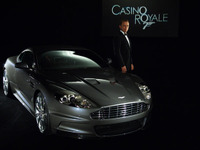 水没ボンドカー、007ファンが高値落札 画像