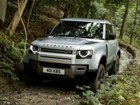 ランドローバー ディフェンダー、2022年モデルの受注開始 X-ダイナミックを90にも設定 画像