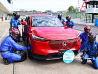 「夏の肌にご用心」サンケアでピットイン?! 鈴鹿サーキット×資生堂 画像