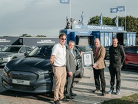 フォード マスタング EV、ギネス新記録…英国縦断で電力消費が最も少ない電動車に 画像