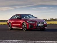 BMW 新型4シリーズグランクーペ、最高出力374psの「Mモデル」登場…価格は1005万円 画像
