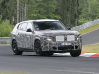 BMWブランド最上位のSUV『X8』がニュルに出現…「X8 M」はMモデル最強に 画像