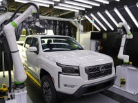 日産 フロンティア 新型、生産開始…ミッドサイズピックアップ 今夏北米発売へ 画像