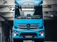 メルセデスベンツ、次世代EVトラックと初の燃料電池トラックを生産へ　2024年以降 画像