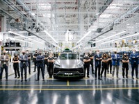 ランボルギーニ『ウルス』、生産1万5000台…世界発売3年での達成は同社最速 画像