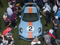 ポルシェ 911ターボ にワンオフ…ペドロ・ロドリゲスに敬意、オークション出品へ 画像