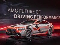 メルセデスAMG 「Eパフォーマンス」、最初の高性能ハイブリッド車発表へ…IAAモビリティ2021 画像