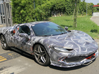 フェラーリ最新のハイブリッド・スパイダー『296GTB スパイダー』を初スクープ！ 画像