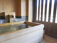 8月8日は「親孝行の日」、温泉・旅館へのドライブで感謝の気持ちを　定額カルモくん調べ 画像