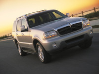 【ニュヨークショー2002出品車】リンカーン『アビエーター』---『バニティ・フェア』誌で先行デビュー 画像