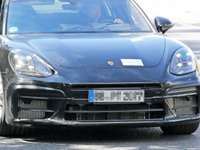 ポルシェ パナメーラにも「ターボGT」登場か!? 謎の開発車両の正体は 画像