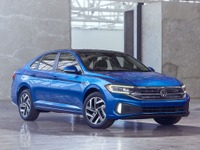 VW ゴルフ のセダン、ジェッタ に改良新型…表情一新 米国で発表 画像