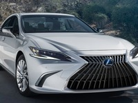 レクサス ES 改良新型、新スピンドルグリル採用…今秋米国発売へ 画像
