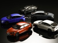 ホンダ シビック 新型、1/43ミニカーが登場…実車のモデラーがチューニング 画像