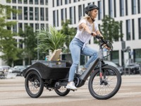 BMWが3輪電動アシスト自転車のライセンスを付与、『コンセプト・ダイナミック・カーゴ』市販化…IAAモビリティ2021 画像
