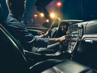 クラシックポルシェでApple CarPlay、新デバイス2種の販売開始 画像