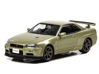 最後の スカイラインGT-R BNR34、VスペックIIとVスペックIIニュルを43分の1で再現 画像