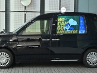 スヌーピー 誕生70周年、100台100通りのコラボタクシーが東京を走る 画像