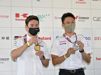 ルマン24時間レース優勝ドライバーにメダル授与…小林可夢偉に金メダル 画像