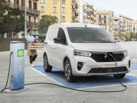 日産の新型商用車『タウンスター』、EV版の航続は285km…欧州発表 画像