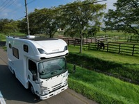 レンタル専用キャンピングカー、いすゞ新型シャーシ採用…アソモビ2021でNTBが公開へ 画像