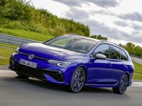 VW ゴルフRワゴン 新型、320馬力ターボ搭載…受注を欧州で開始 画像