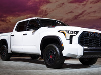トヨタ タンドラ 新型に「TRDプロ」…最大トルク80.6kgmのハイブリッド搭載 画像