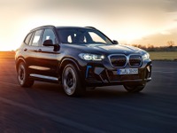 BMWの電動SUV『iX3』、急速充電性能を向上…11月生産分から 画像