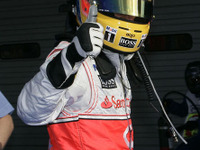 デニス「チームよりもハミルトン」 画像