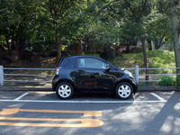 【アンプラグド試乗編】その提案力を育てきれるか…トヨタ iQ 画像
