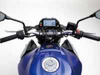 バイク専用GPSレシーバー登場…光と音で取締りポイントを通知　セルスター工業 画像