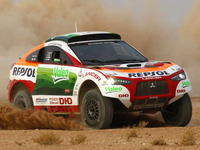 三菱 レーシングランサー、実戦デビューで勝利 画像