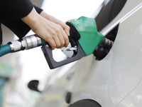 ガソリン価格高騰対策、カーナビアプリがガソリン価格に関する機能を強化 画像