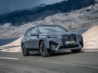 【BMW iX】航続は650km、次世代EV日本上陸…価格は981万円より 画像
