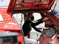 VW『ID.4』、電動車専用新工場で試験生産開始…2022年春から量産へ 画像
