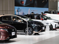 GDP再びマイナス成長、主因は自動車の減産・買い控え［新聞ウォッチ］ 画像