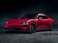 ポルシェのスポーツEV『タイカンGTS』、予約受注を開始…価格は1807万円 画像