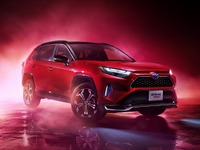トヨタ RAV4、アドベンチャーグレードにハイブリッドを追加…ヘッドライトデザインも変更 画像