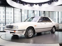 伊藤かずえ感涙、愛車の日産 シーマ がピカピカになって帰ってきた［写真37点］ 画像