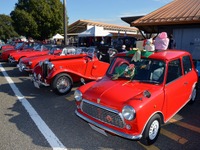 赤、白、緑のクルマでカラフルに「旧車納め」…クリスマスファイナルクラシックカーミーティング 画像